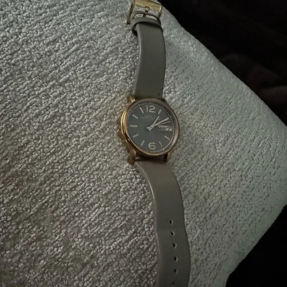 Marc Jacobs Watch - Picture 1 of 4